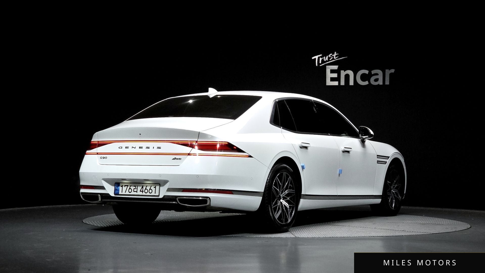 Genesis G90 (RS4) 2023 — миниатюра 2