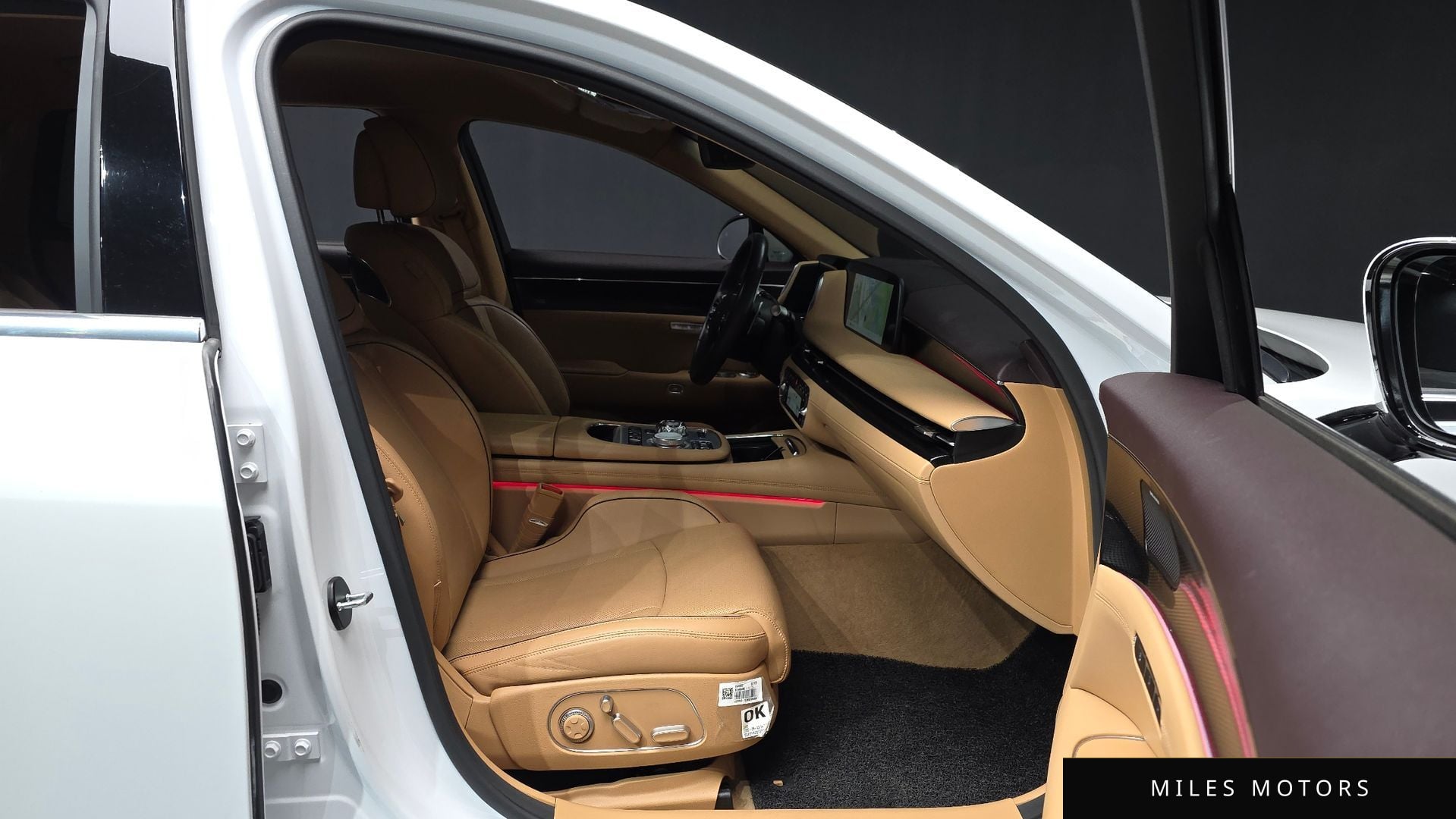 Genesis G90 (RS4) 2023 — миниатюра 11