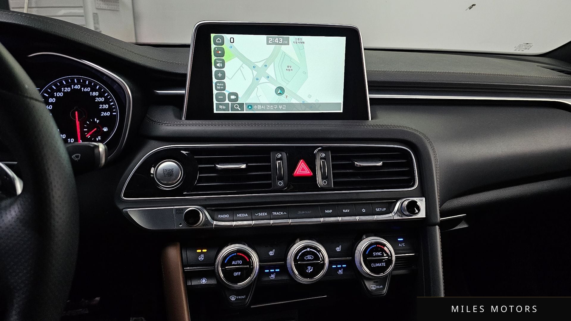 Genesis G70 2019 — миниатюра 14