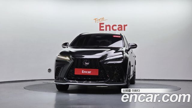 Лексус NX450h+ 2023 — миниатюра 2