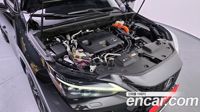 Лексус NX450h+ 2023 — миниатюра 5
