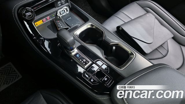 Лексус NX450h+ 2023 — миниатюра 8