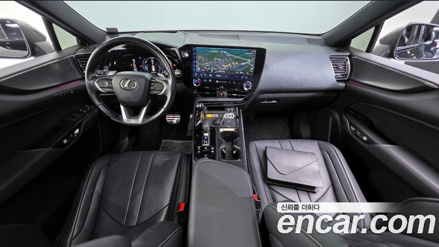 Лексус NX450h+ 2023 — миниатюра 14