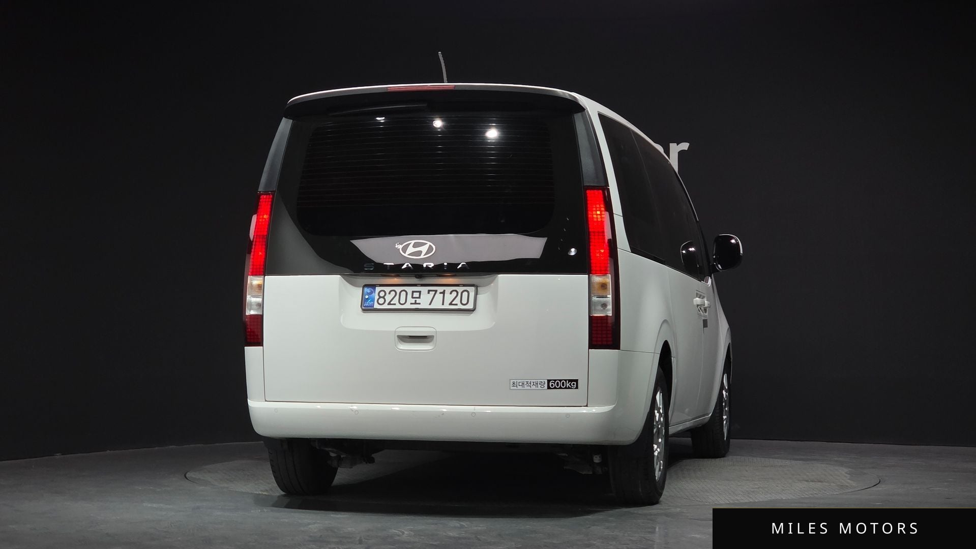 Hyundai Staria 2025 — миниатюра 4