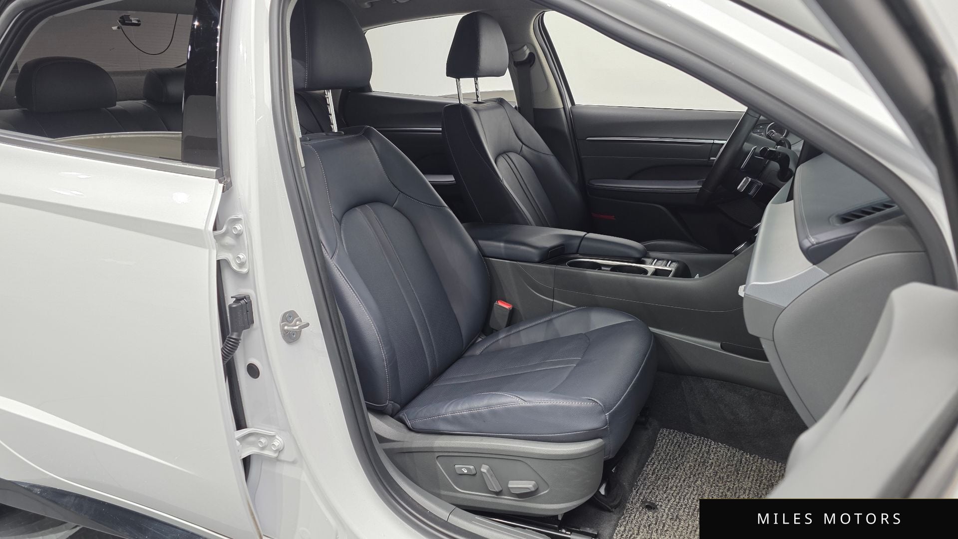 Hyundai Sonata 2024 — миниатюра 10