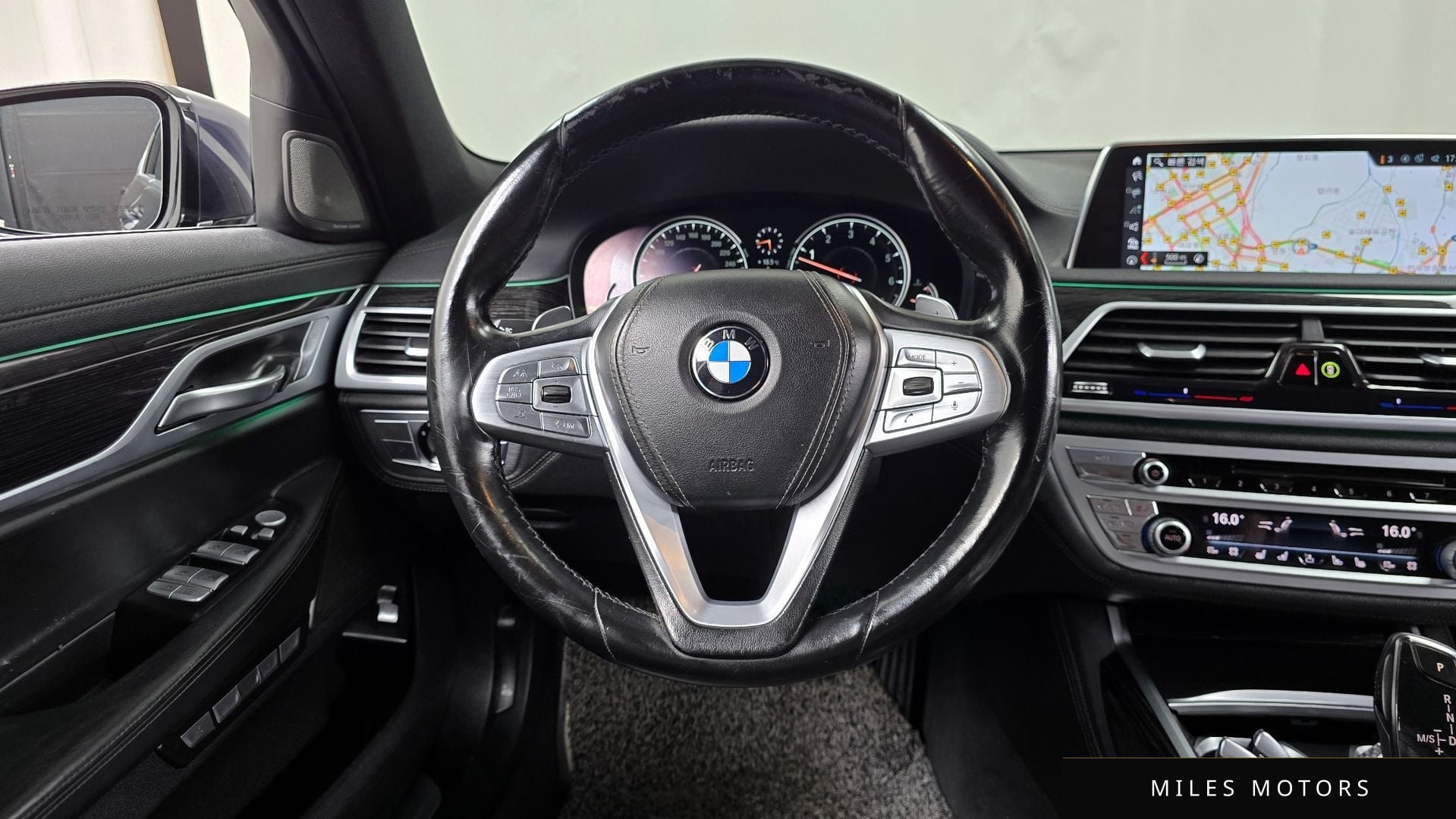 BMW 7시리즈 (G11) 2017 — миниатюра 13