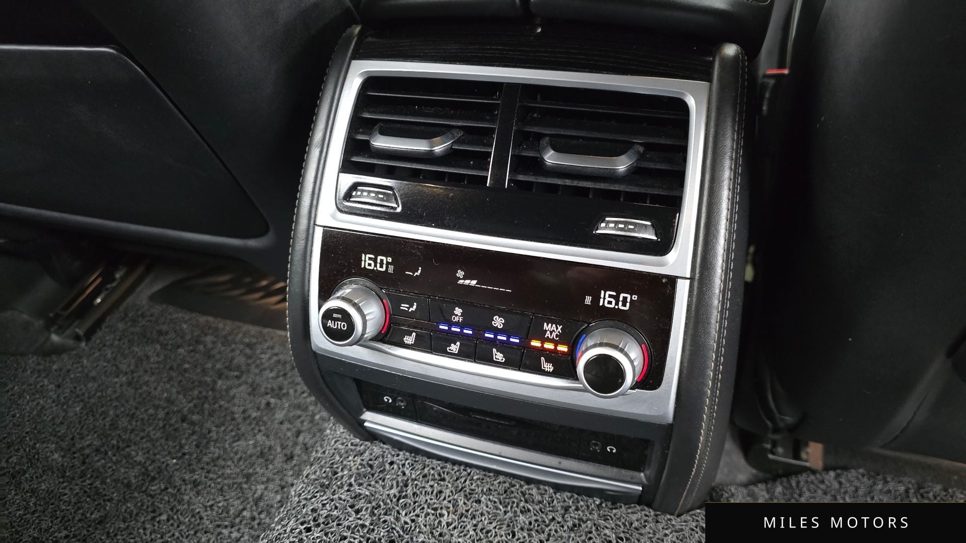 BMW 7시리즈 (G11) 2017 — миниатюра 19