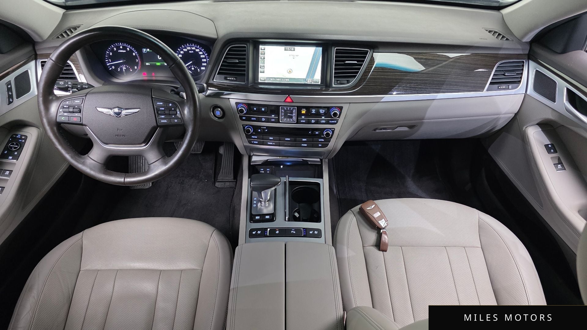Genesis G80 2017 — миниатюра 7