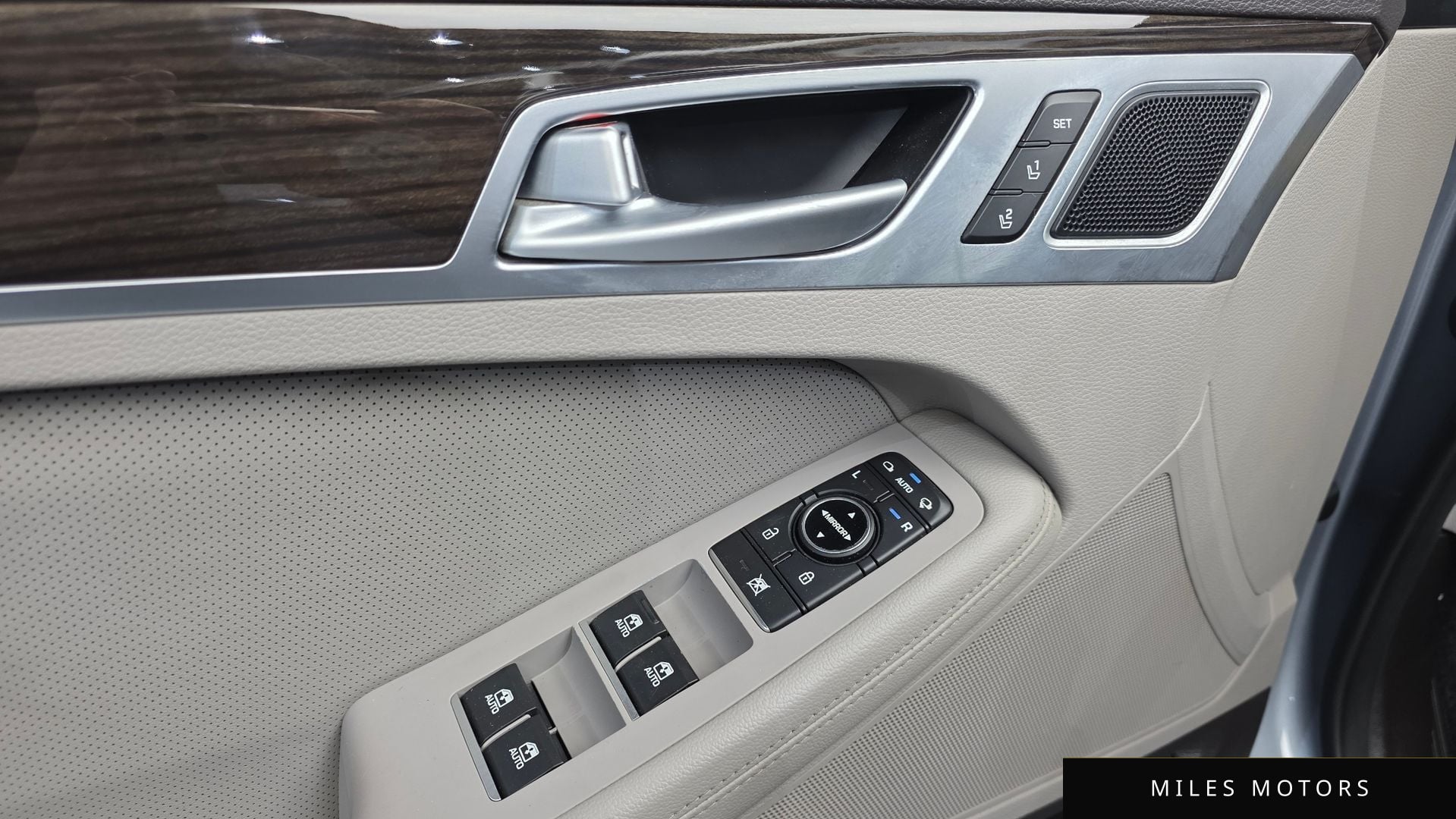 Genesis G80 2017 — миниатюра 12