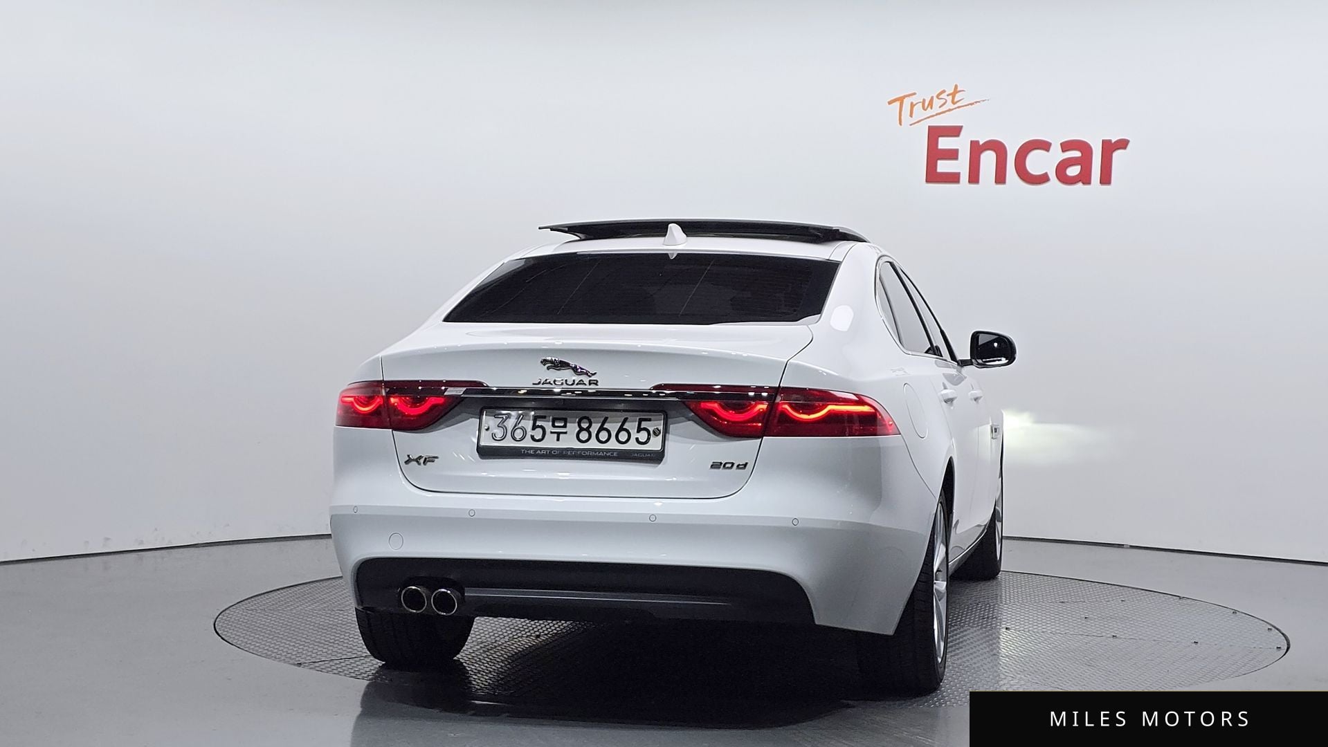 Jaguar XF (X260) 2019 — миниатюра 3