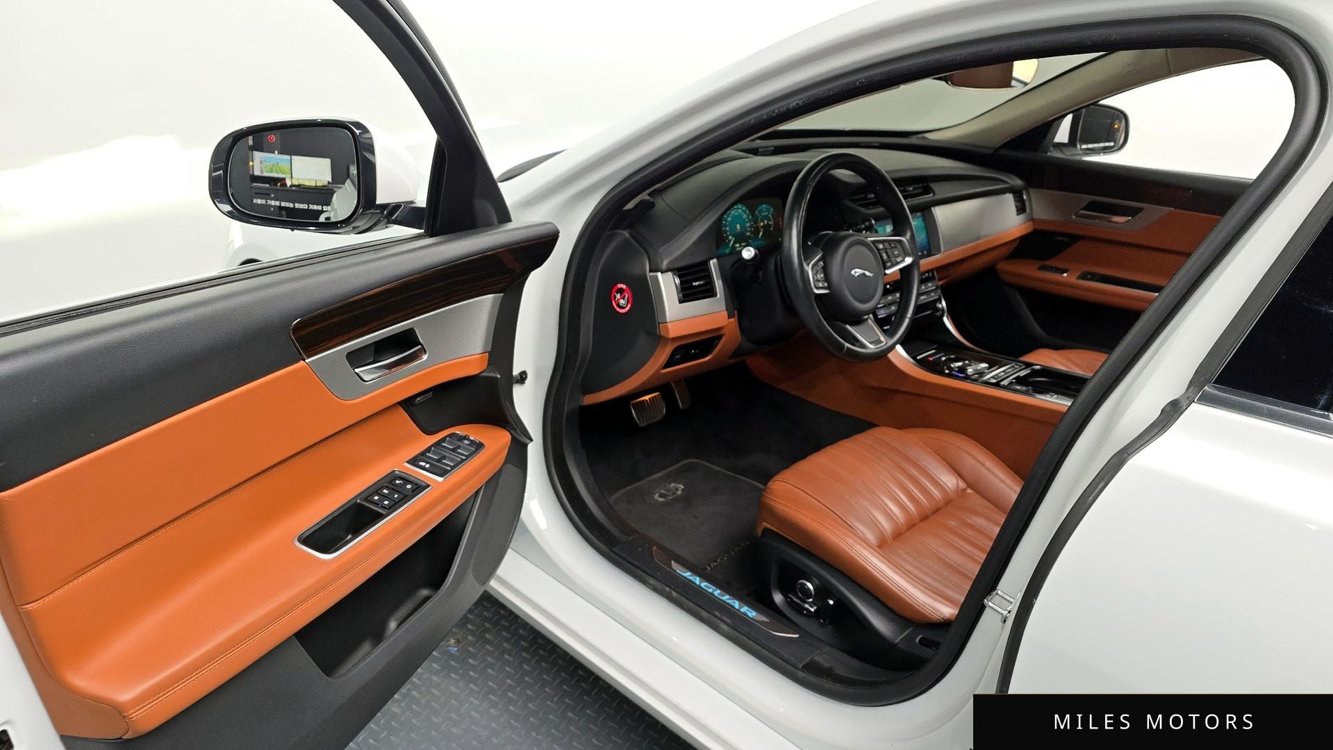 Jaguar XF (X260) 2019 — миниатюра 11