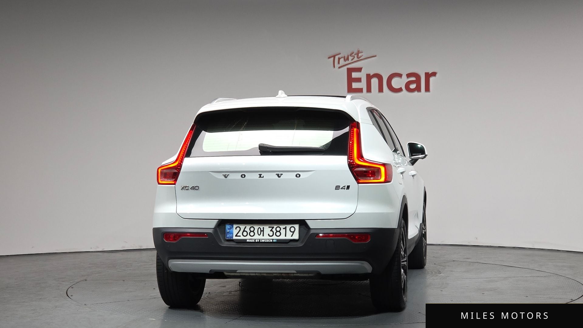 Volvo XC40 2021 — миниатюра 3