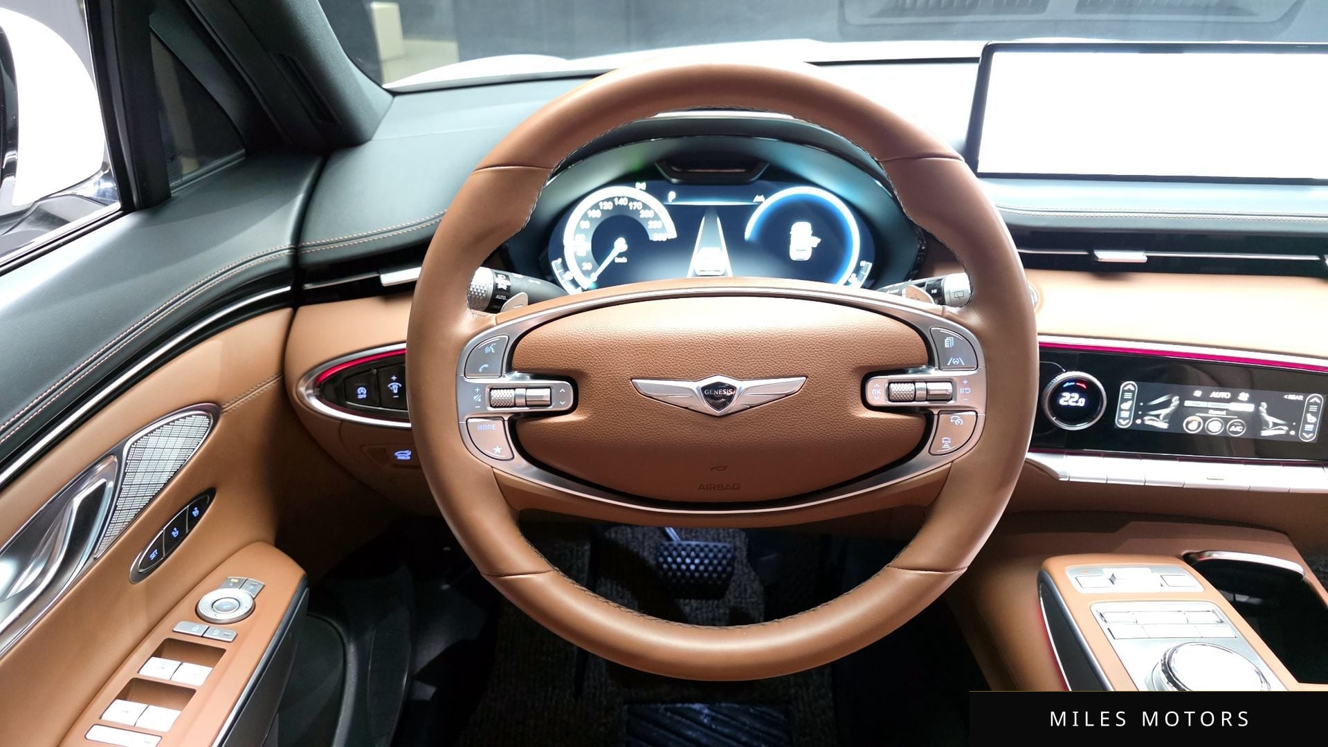 Genesis GV70 2023 — миниатюра 13