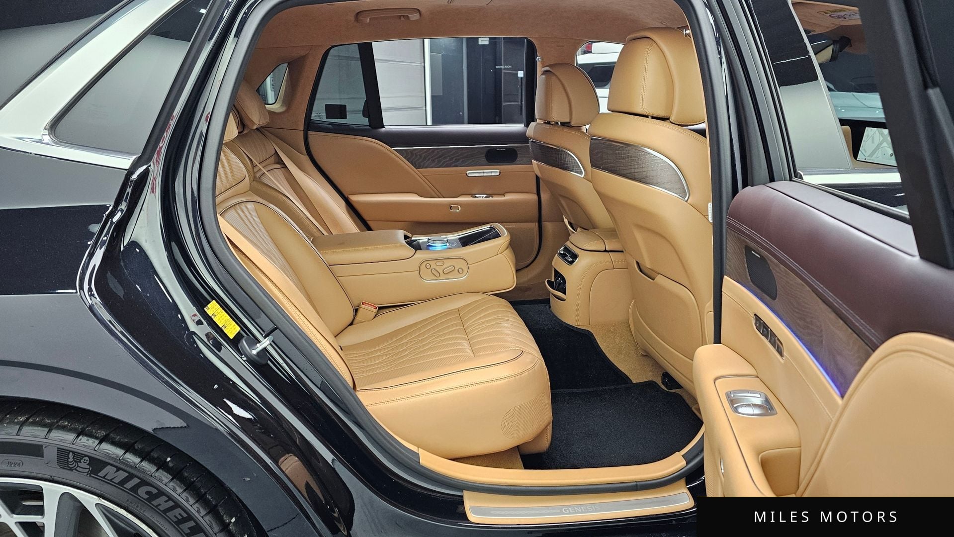 Genesis G90 (RS4) 2022 — миниатюра 12