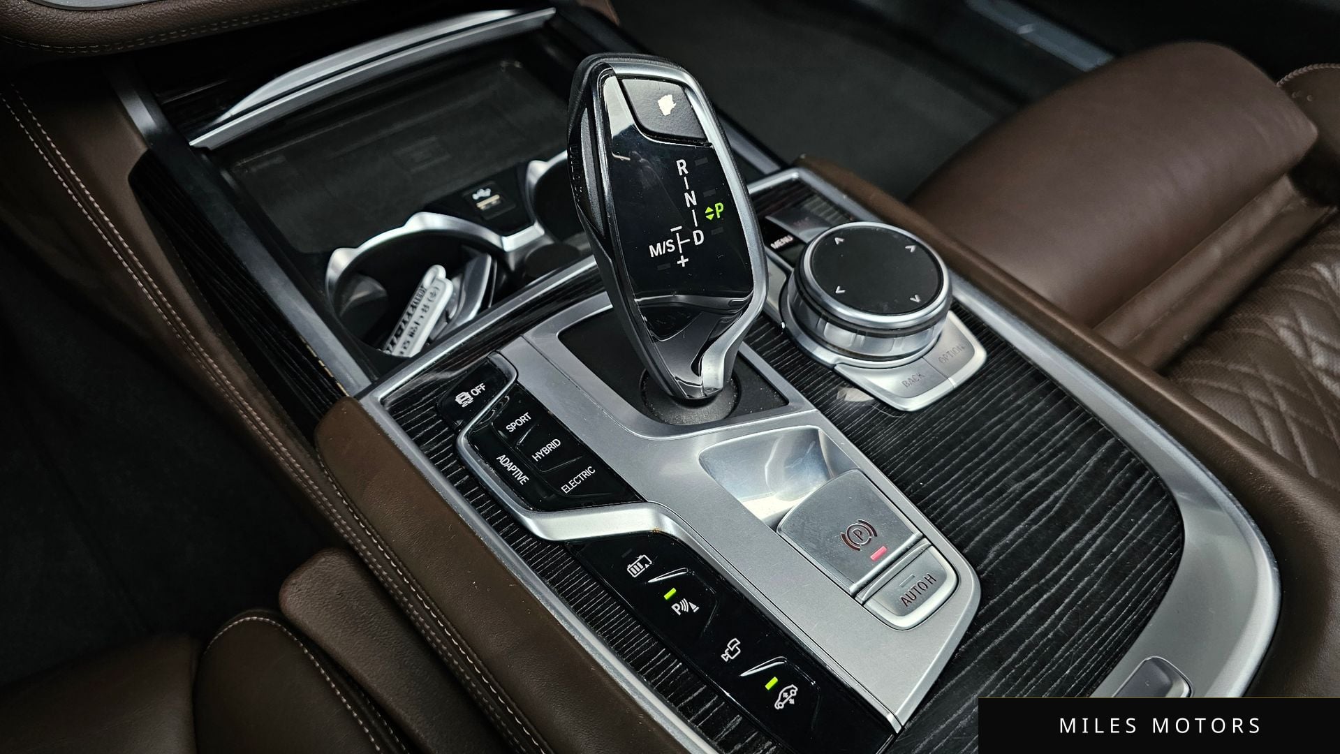 BMW 7 Series (G11) 2020 — миниатюра 9