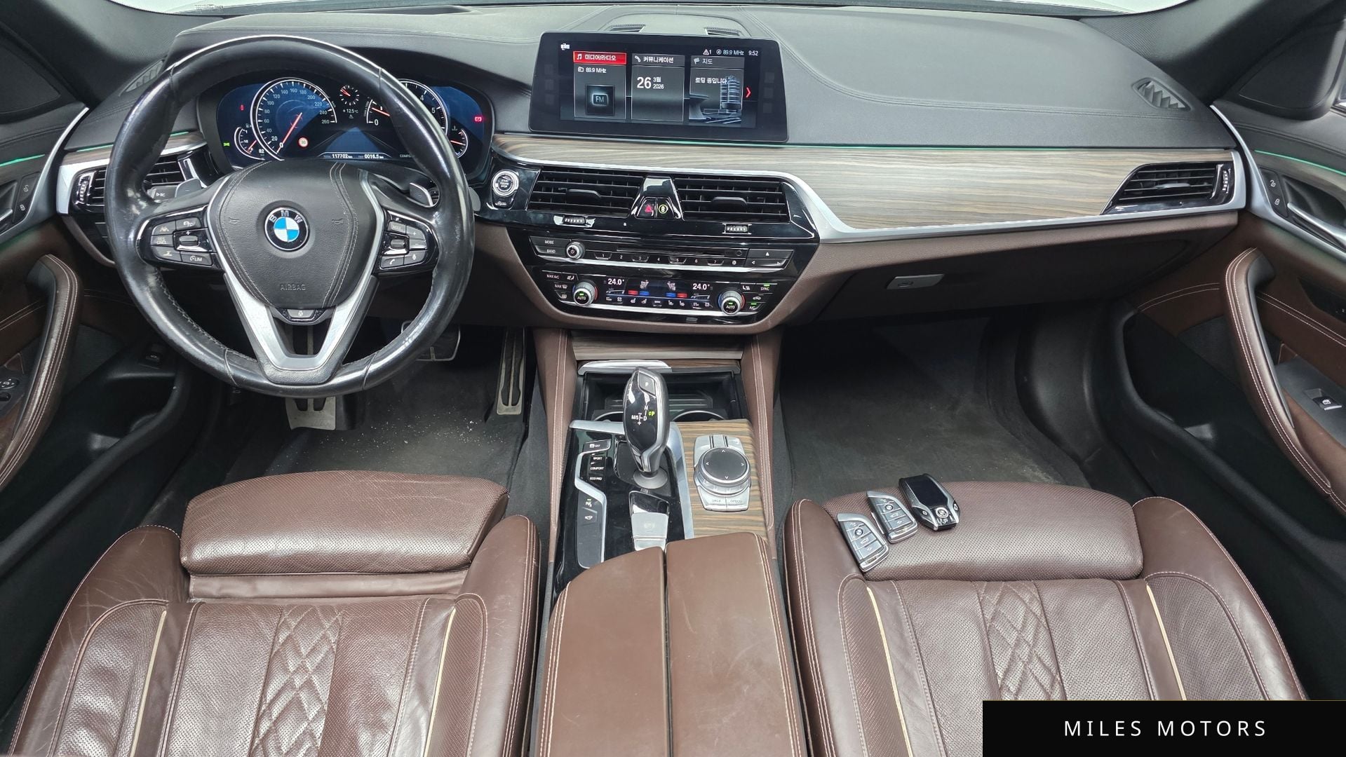 BMW 5 Series (G30) 2017 — миниатюра 7