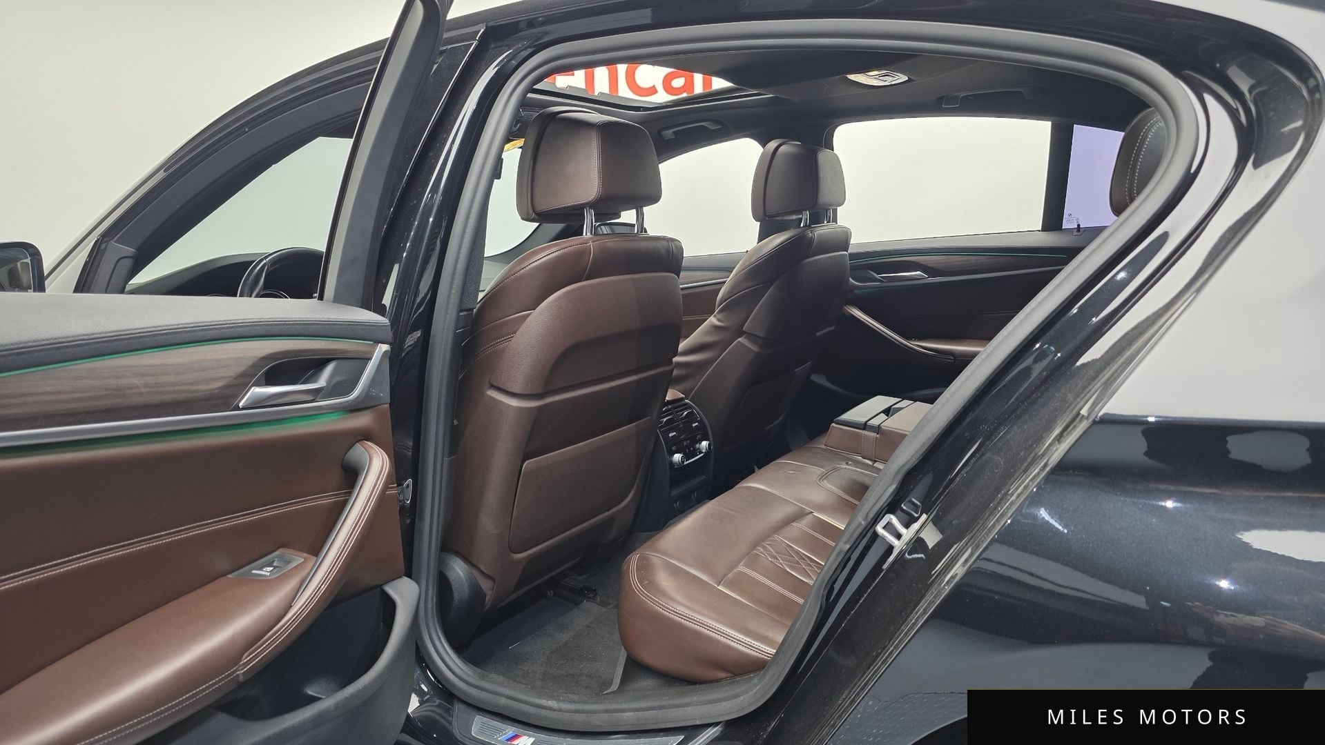 BMW 5 Series (G30) 2017 — миниатюра 17