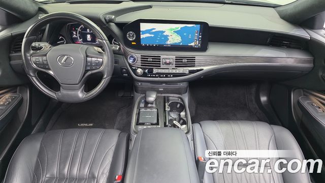 Лексус LS500h 2021 — миниатюра 7