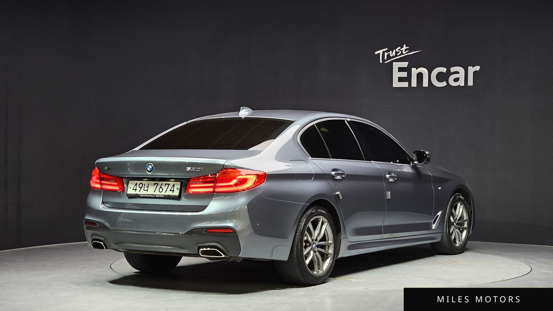BMW 5 Series (G30) 2018 — миниатюра 2