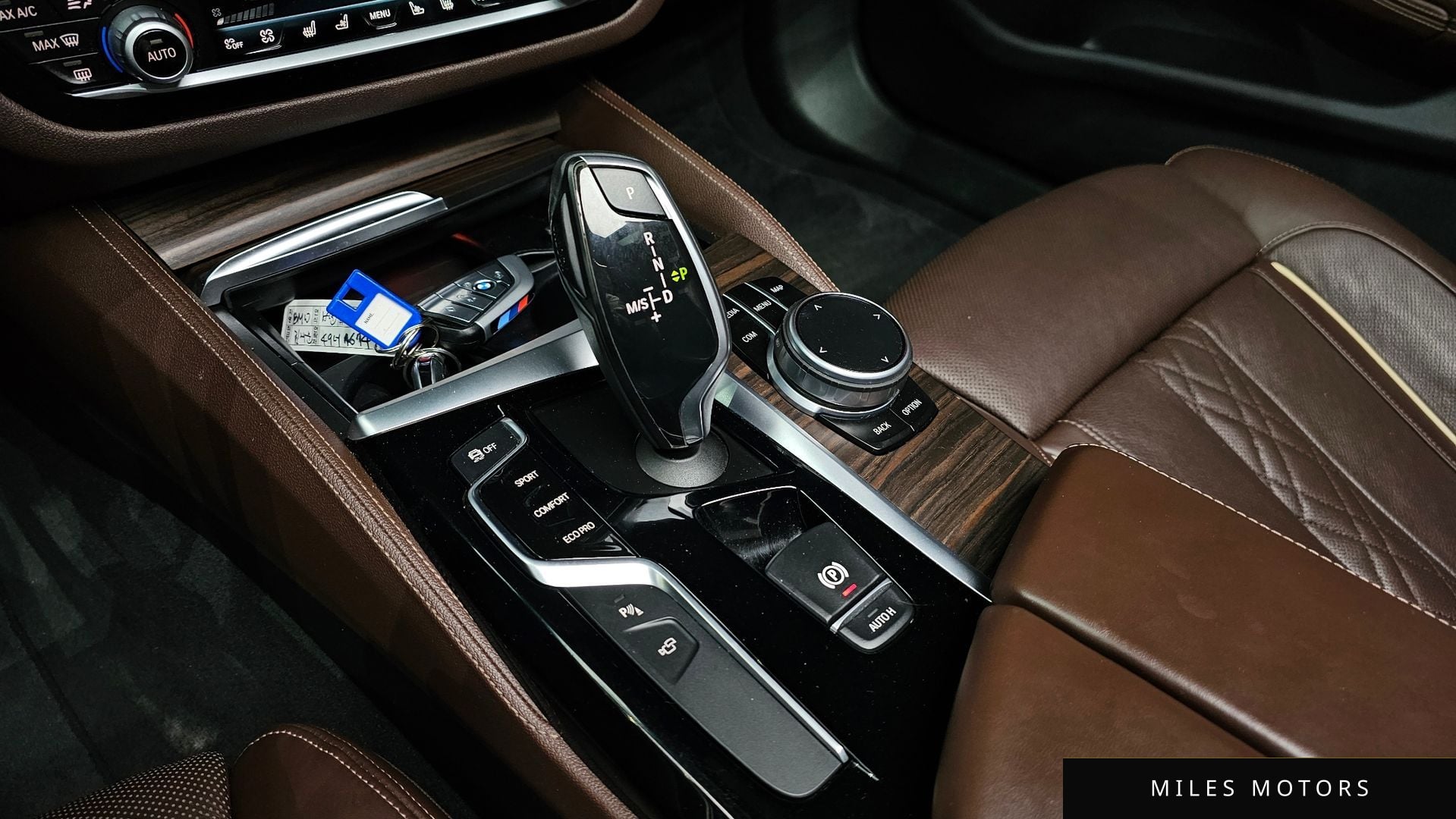 BMW 5 Series (G30) 2018 — миниатюра 9