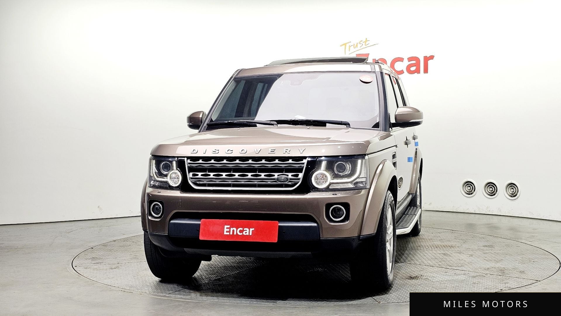 Land Rover Discovery 2016 — миниатюра 3