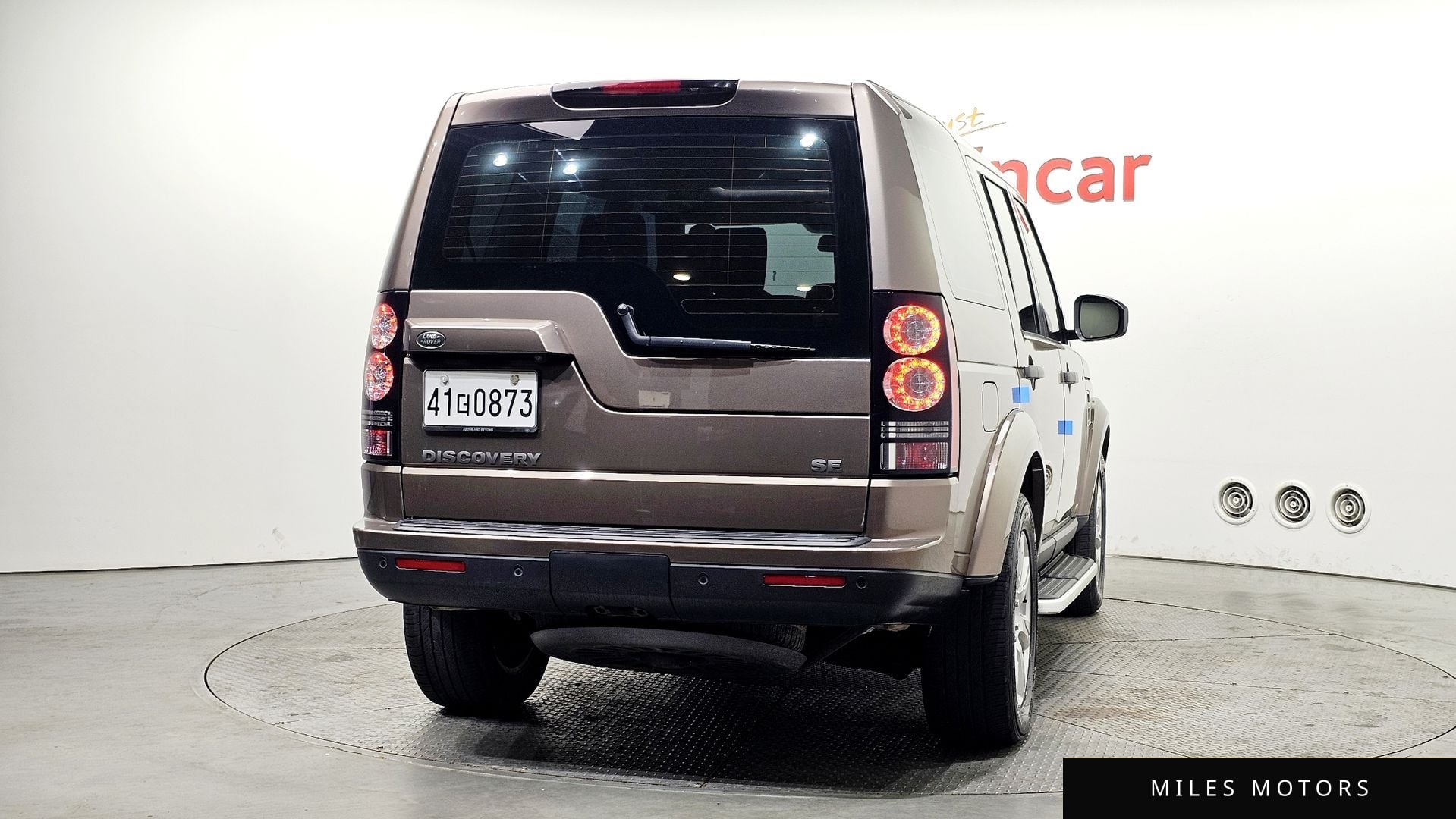 Land Rover Discovery 2016 — миниатюра 4