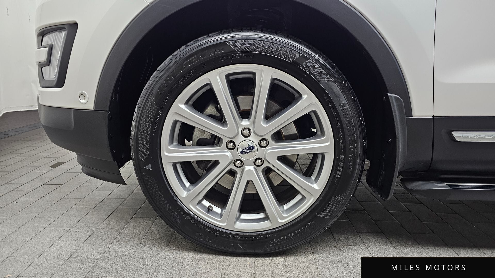 Ford Explorer 2017 — миниатюра 5