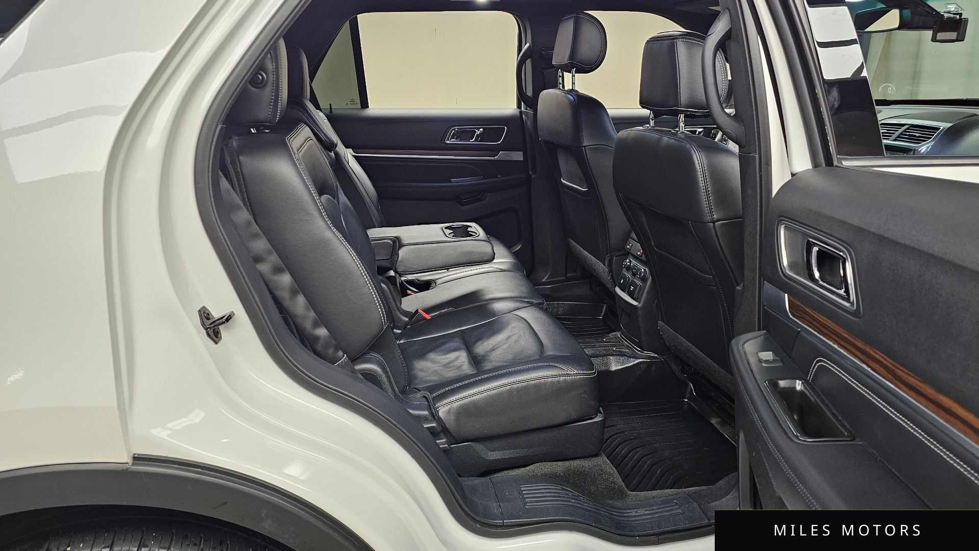 Ford Explorer 2017 — миниатюра 12