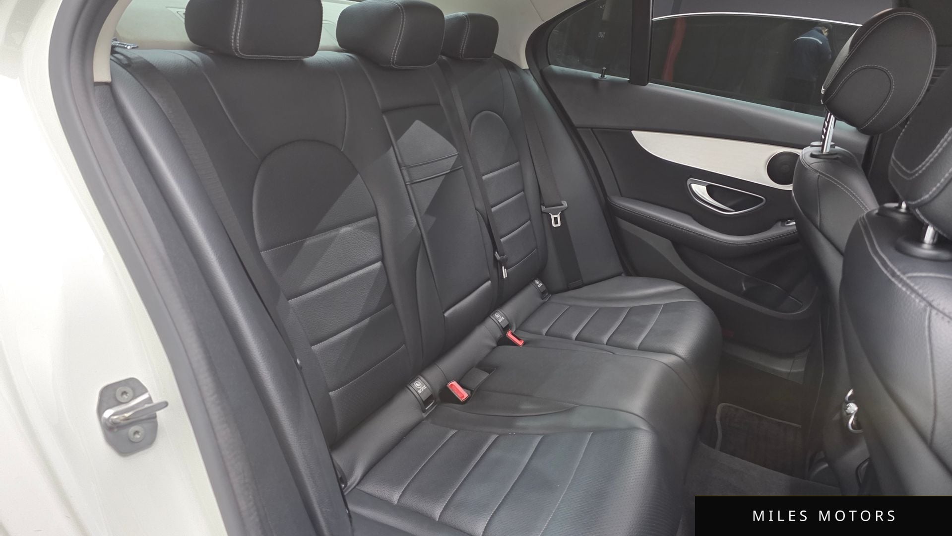 Mercedes-Benz C-Class W205 2017 — миниатюра 12