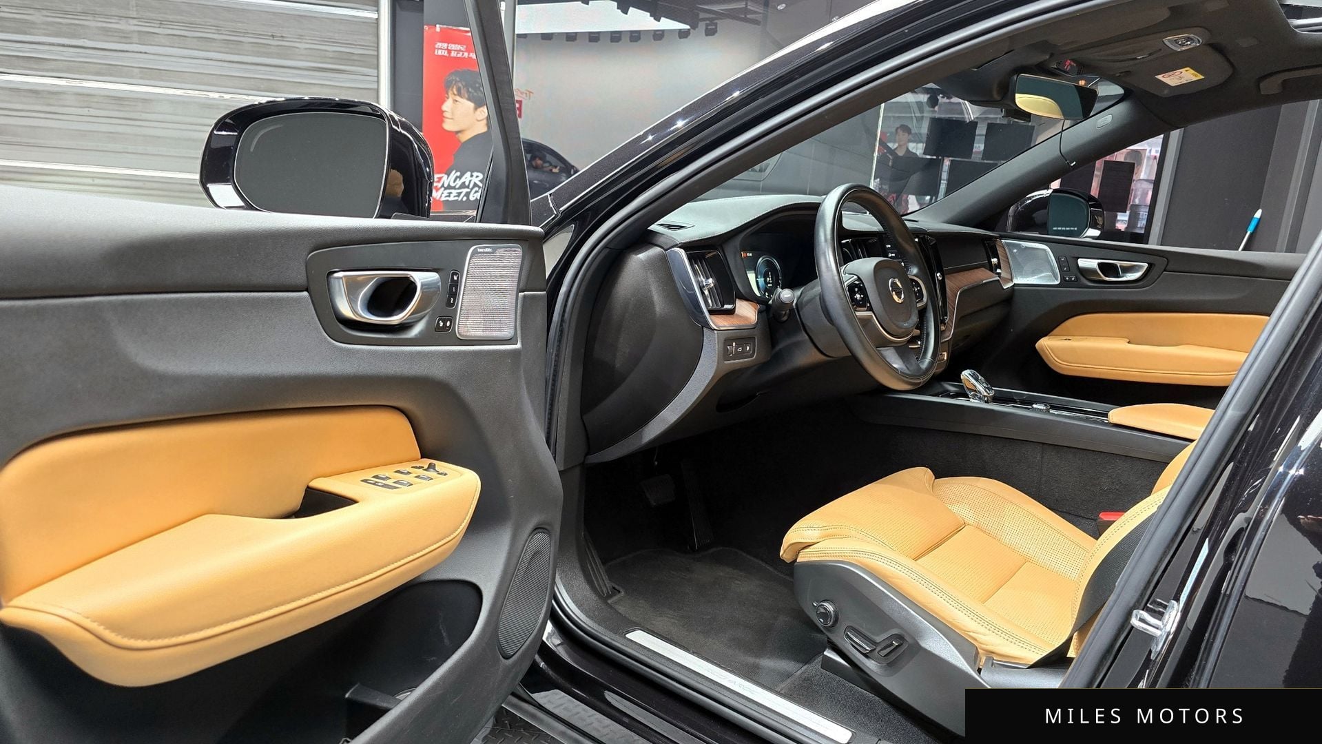 Volvo XC60 2021 — миниатюра 11