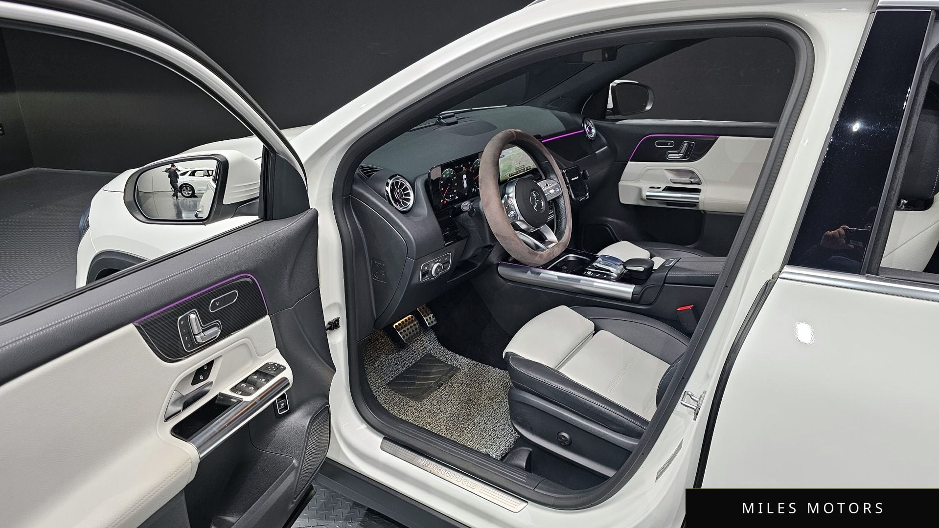 Mercedes-Benz GLA-Class H247 2023 — миниатюра 11