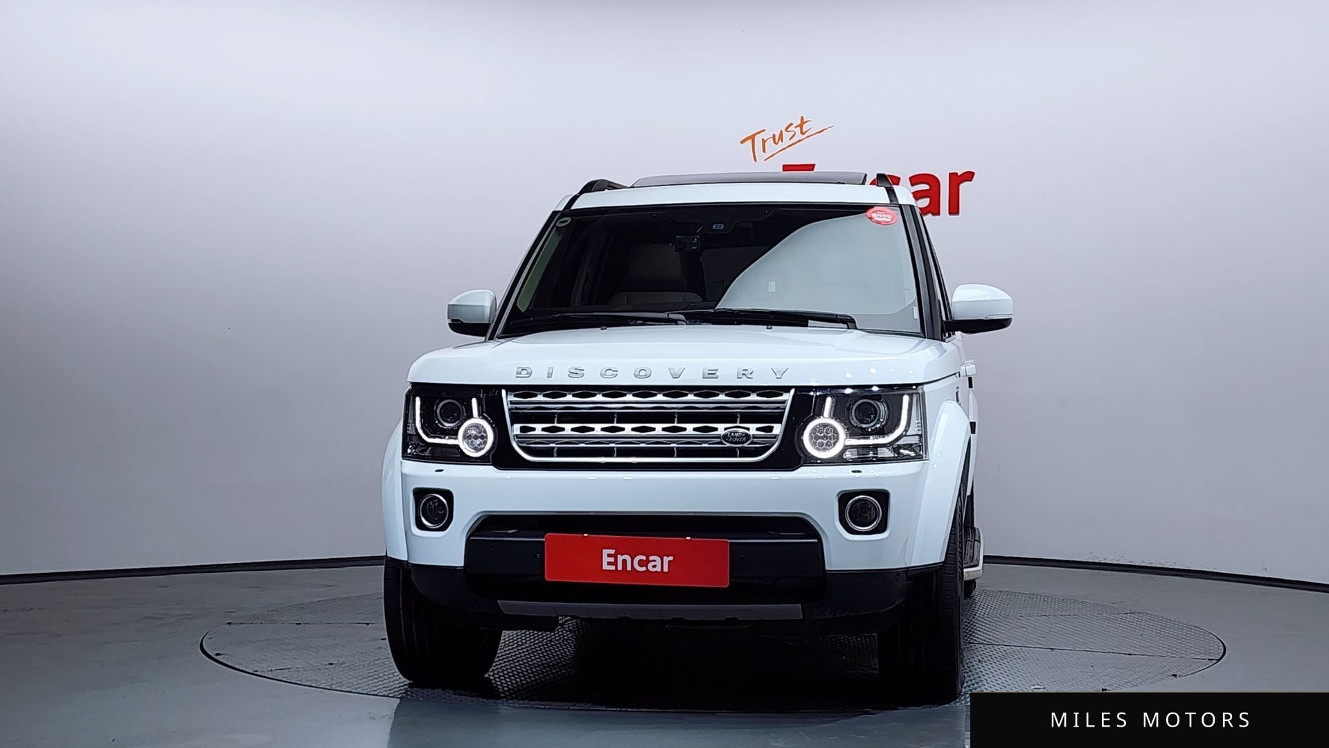 Land Rover Discovery 2016 — миниатюра 3