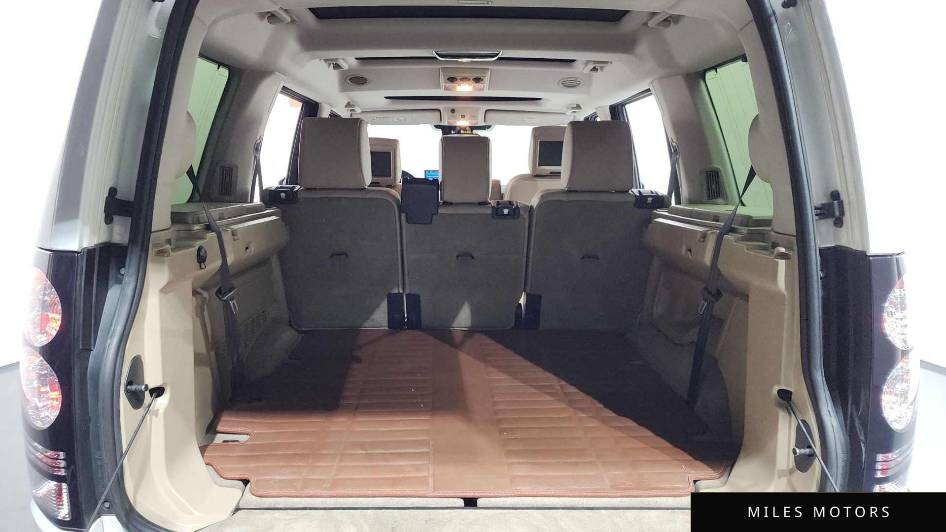 Land Rover Discovery 2016 — миниатюра 20