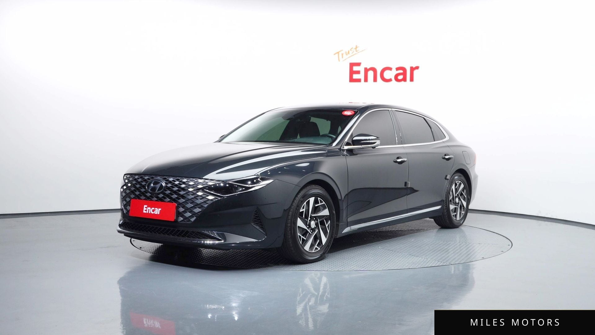 Hyundai Grandeur 2020 — фото 1 из 12