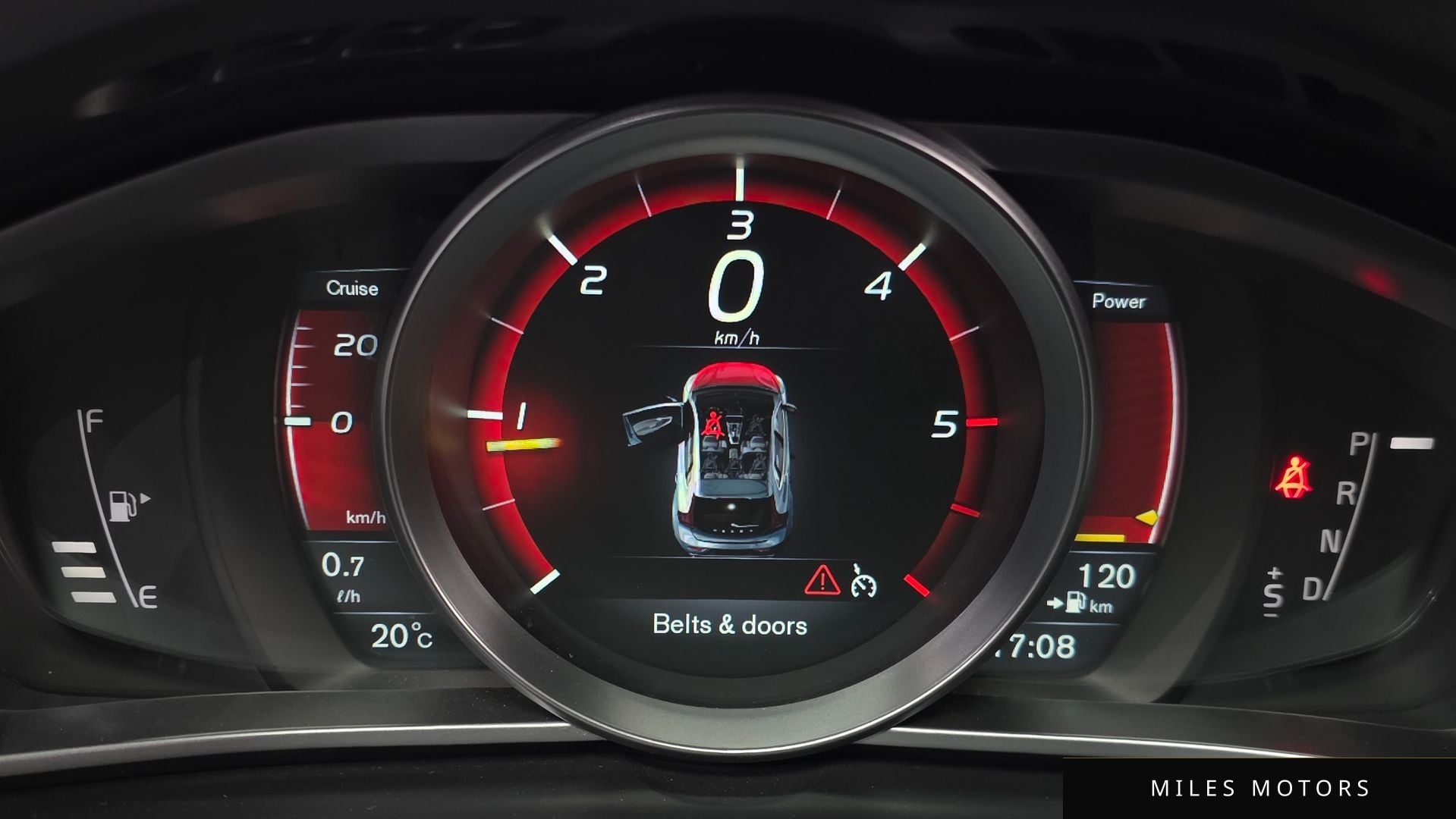 Volvo V40 2016 — миниатюра 8