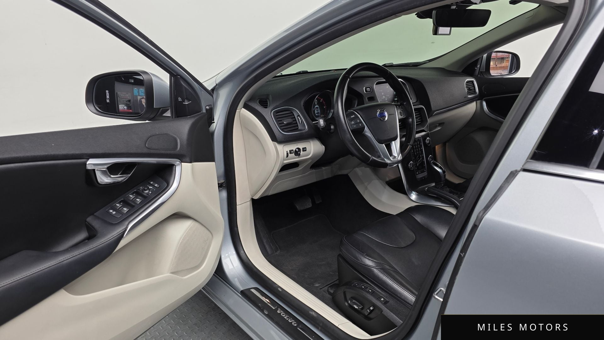 Volvo V40 2016 — миниатюра 10