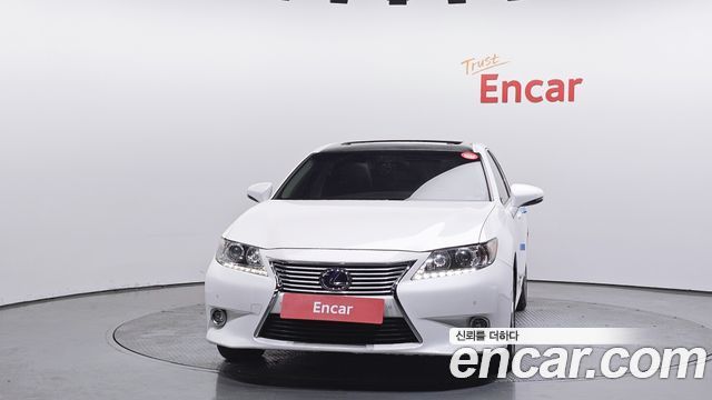Лексус ES300h 2014 — миниатюра 3