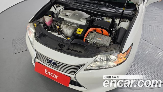 Лексус ES300h 2014 — миниатюра 6