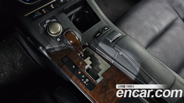 Лексус ES300h 2014 — миниатюра 9