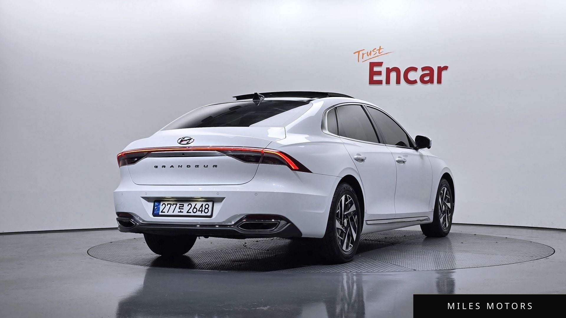 Hyundai Grandeur 2022 — миниатюра 2