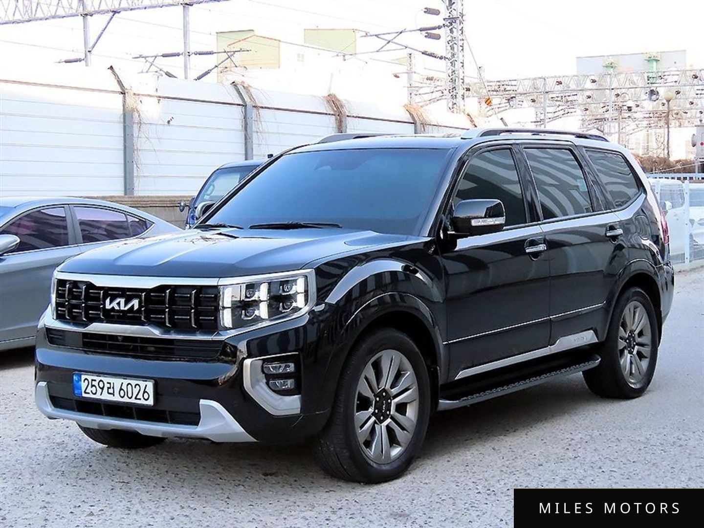 Kia Mohave 2023 — миниатюра 2