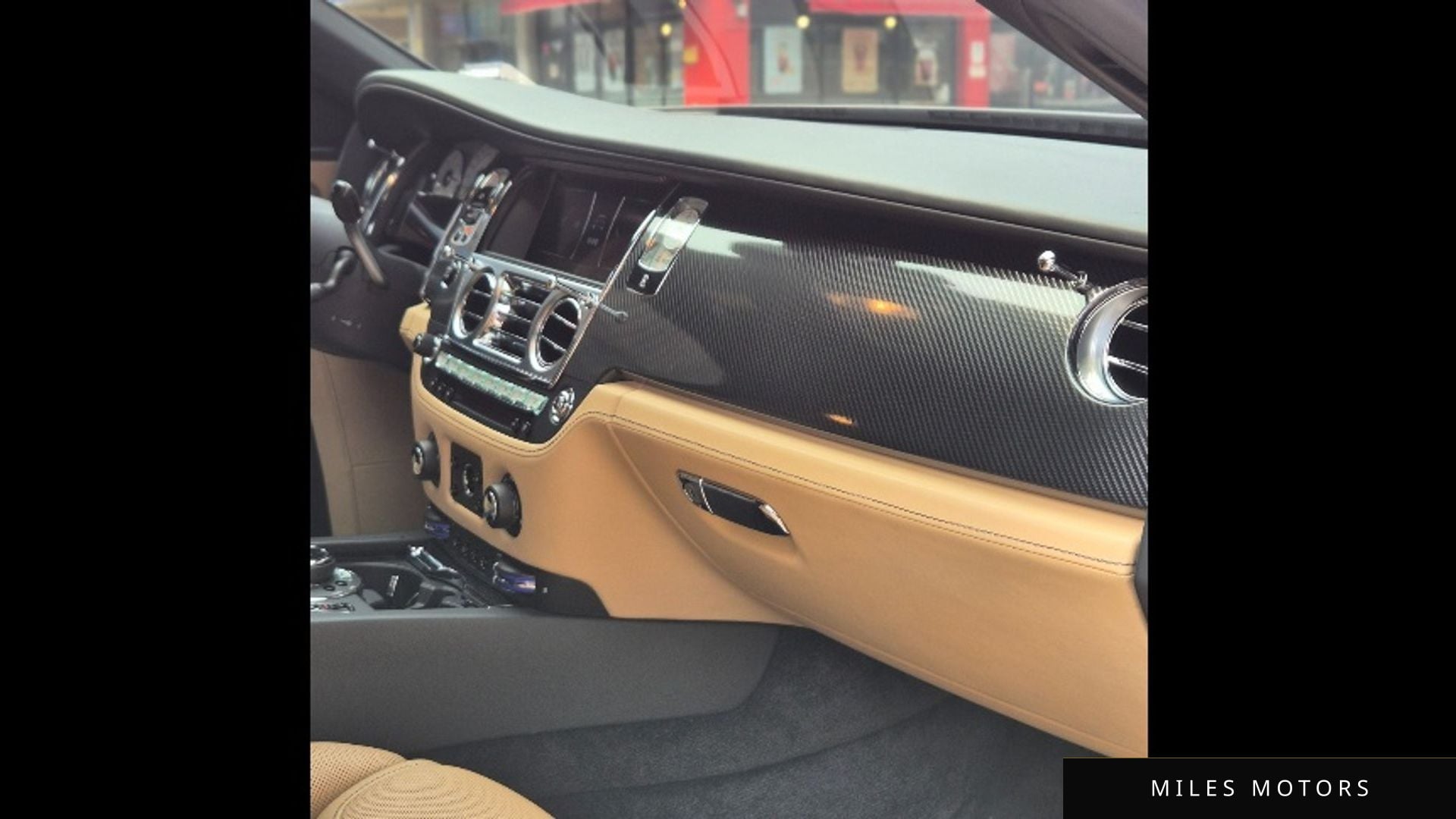 Rolls-Royce Ghost 2018 — миниатюра 12