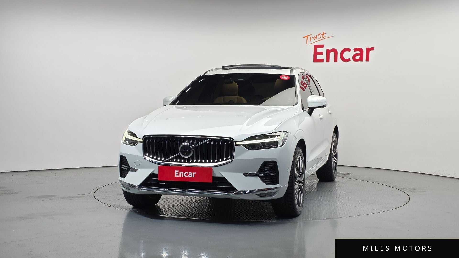 Volvo XC60 2022 — миниатюра 3