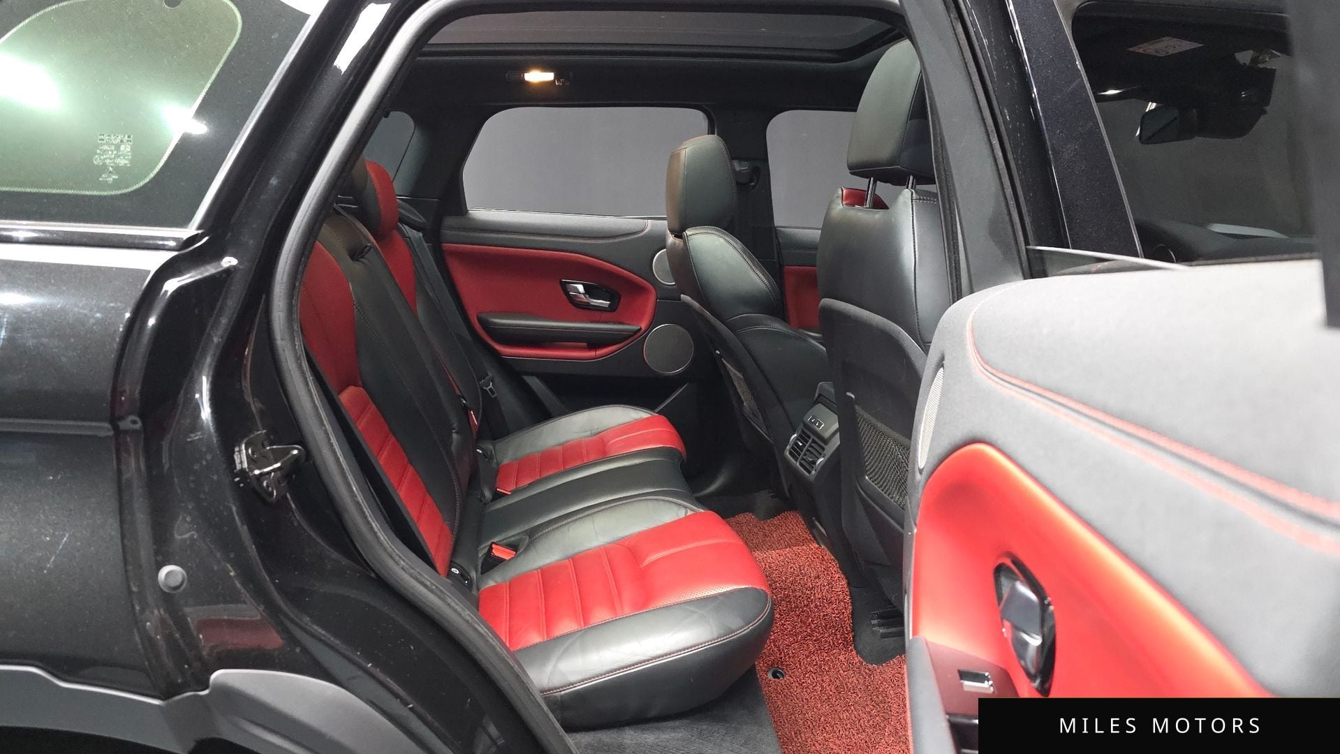 Land Rover Range Rover Evoque 2018 — миниатюра 12