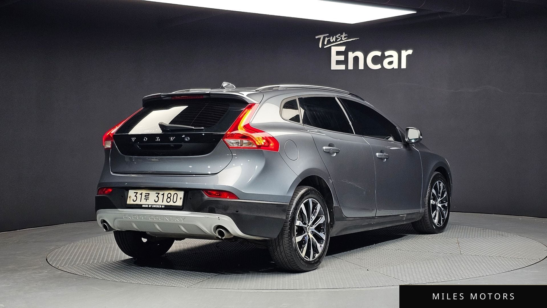 Volvo V40 2019 — миниатюра 2