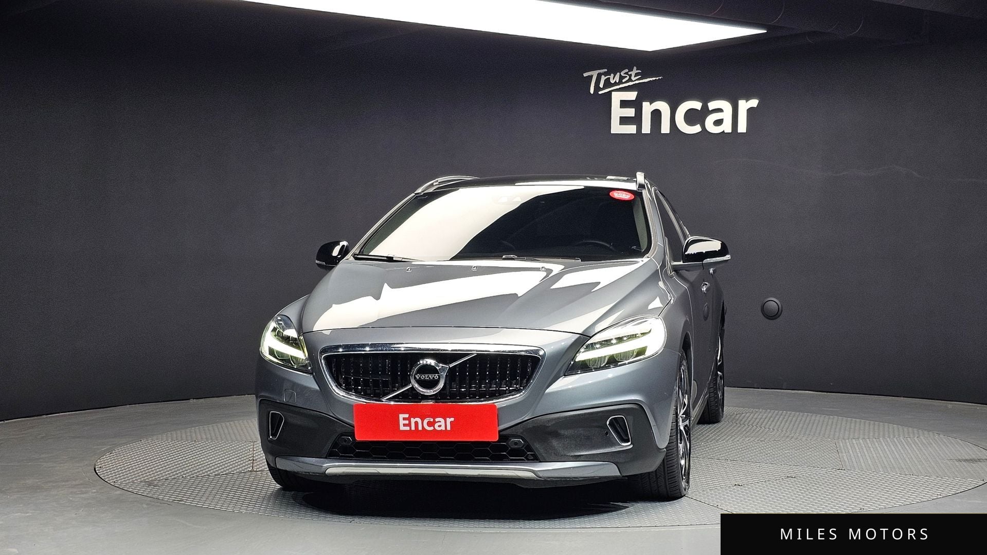 Volvo V40 2019 — миниатюра 3