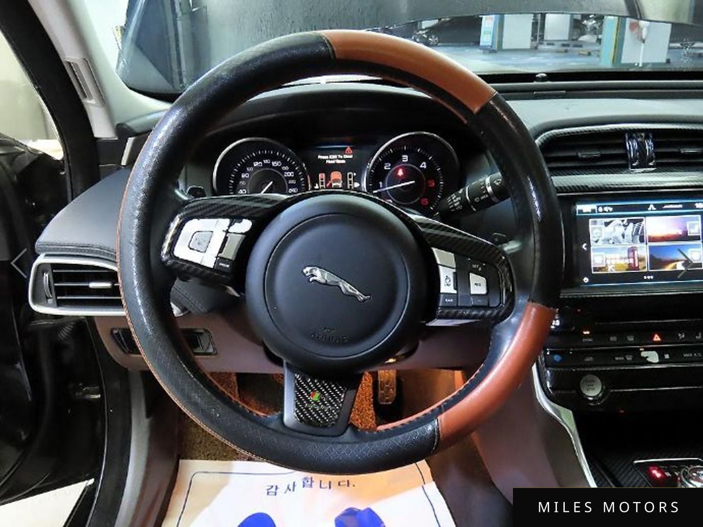 Jaguar XE 2016 — миниатюра 8