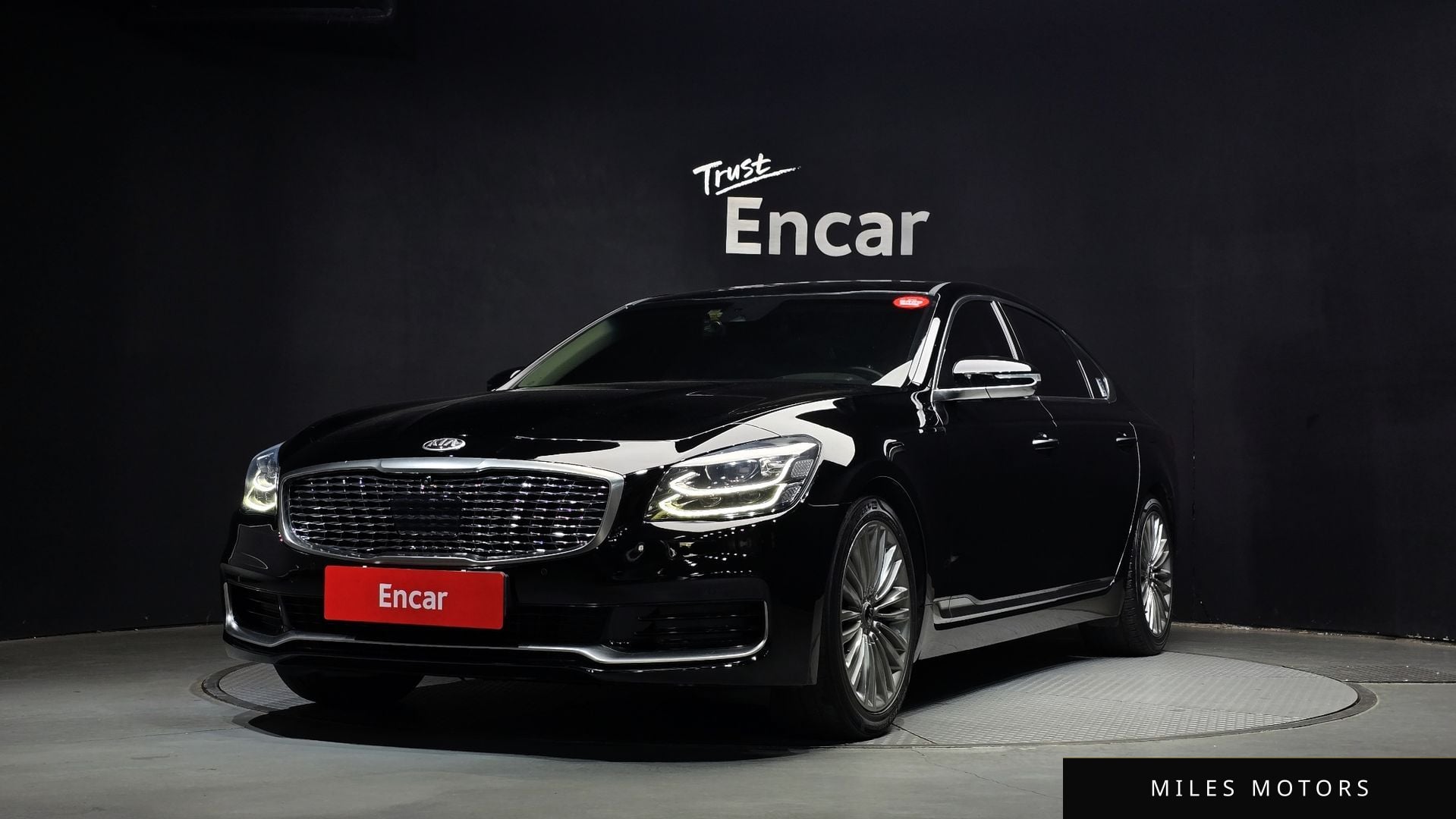 Kia K9 2019 — фото 1 из 12