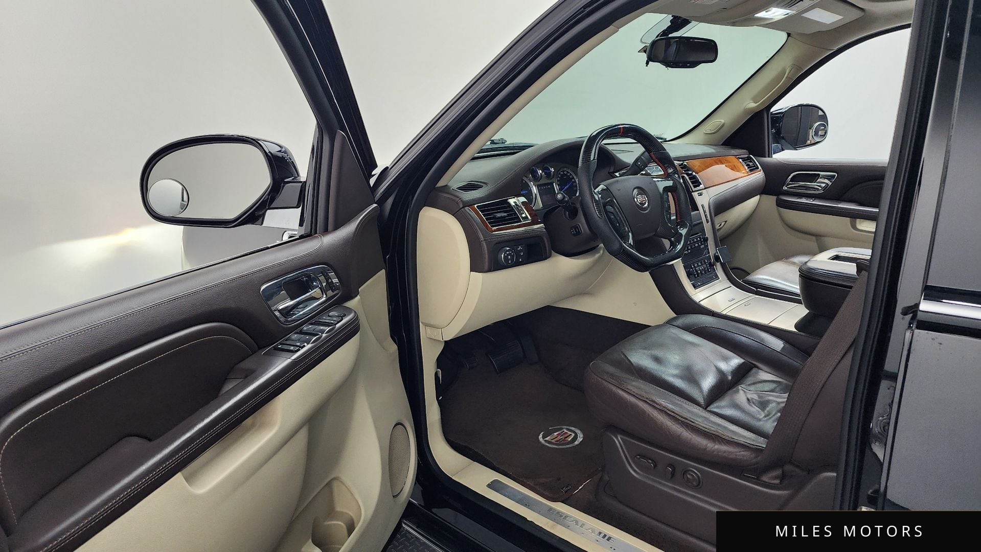 Cadillac Escalade 2011 — миниатюра 10