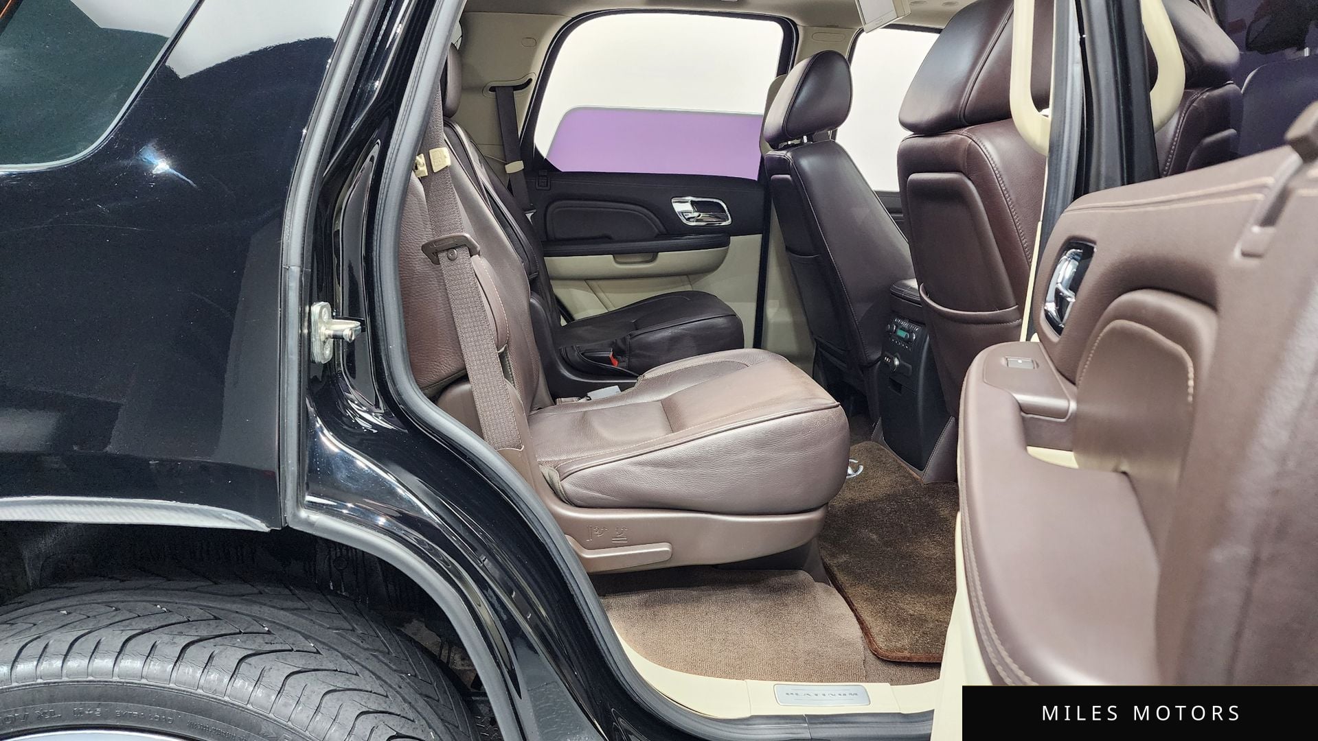 Cadillac Escalade 2011 — миниатюра 12